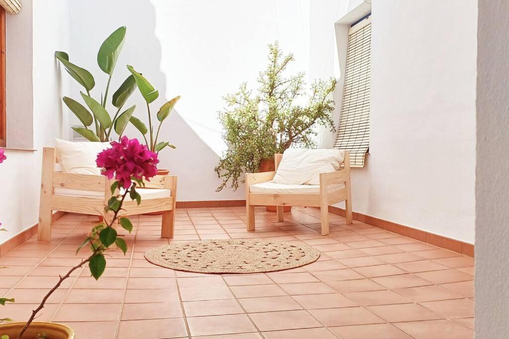 Serendipia: Tu Hogar En Este Blanco Pueblo Frigiliana Esterno foto
